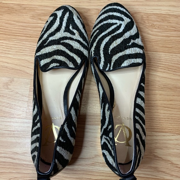 Vero Cuoio Zebra Patterned Flats - Picture 1 of 4